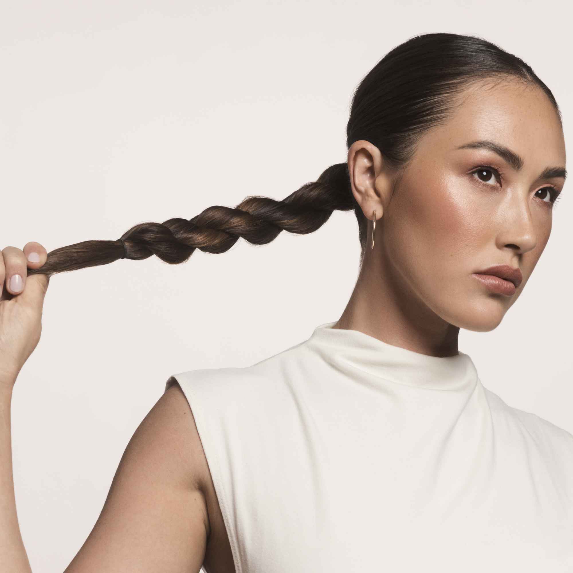 No Frizz Smooth Styling Spray - Image 7